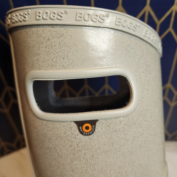 BOGS Kids Rubber Waterproof Rain Boot - Picture 6 of 11